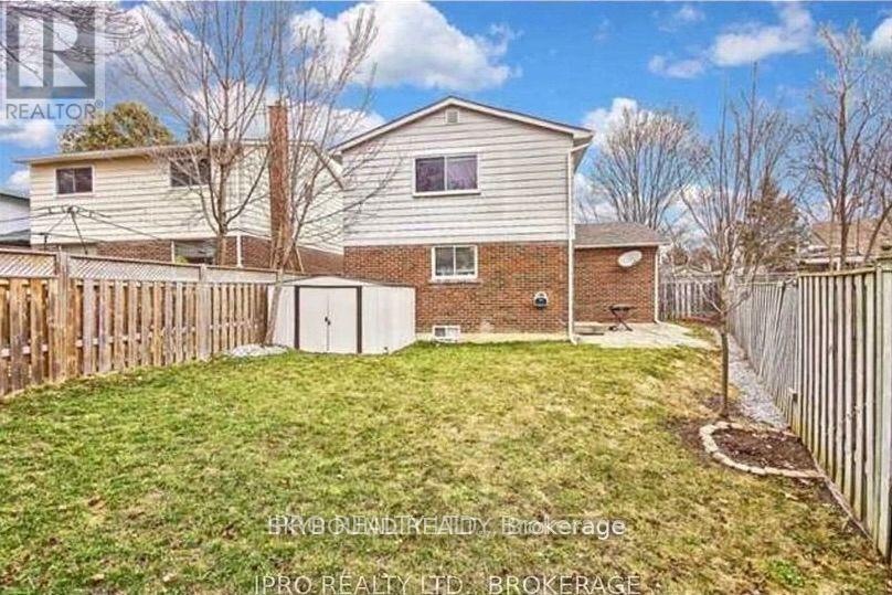 Room 3 - 252 William Roe Boulevard N, Newmarket, Ontario  L3Y 1B5 - Photo 3 - N12726426