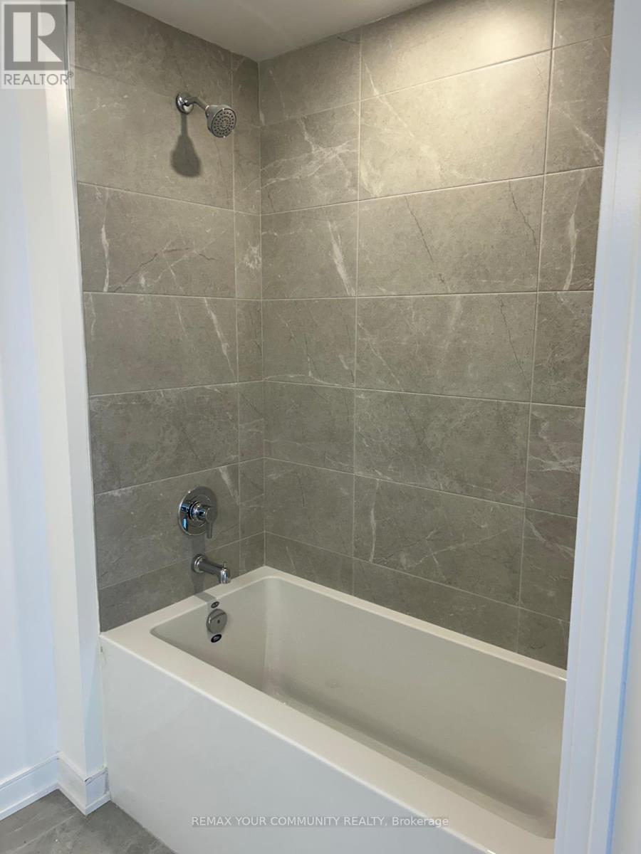 B1407 - 715 Davis Drive, Newmarket, Ontario  L3Y 0J2 - Photo 6 - N12726440