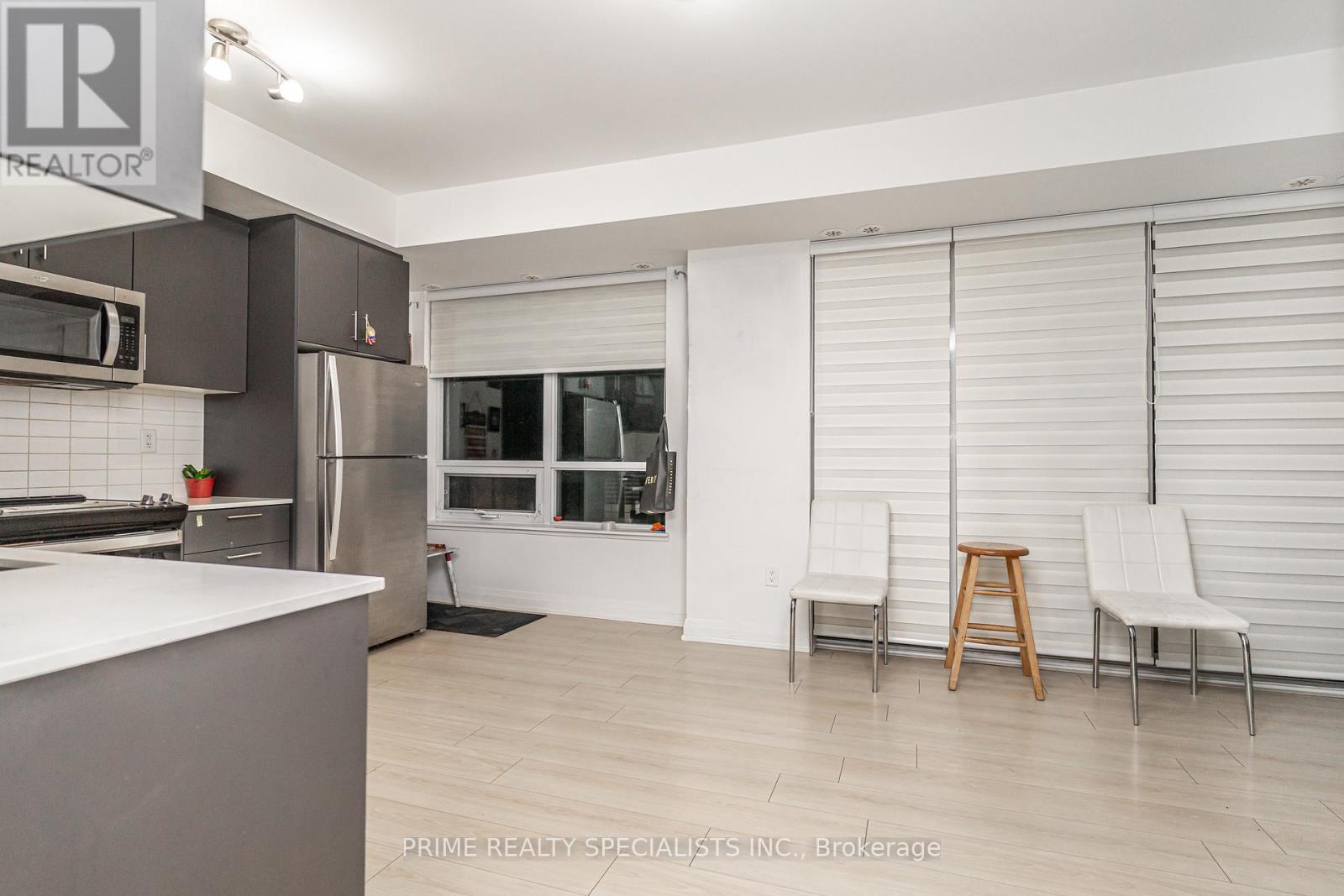 342 - 75 Attmar Drive, Brampton, Ontario  L6P 0Y6 - Photo 11 - W12726420