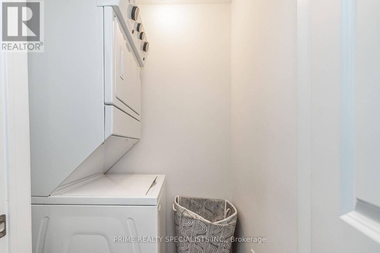 342 - 75 Attmar Drive, Brampton, Ontario  L6P 0Y6 - Photo 17 - W12726420