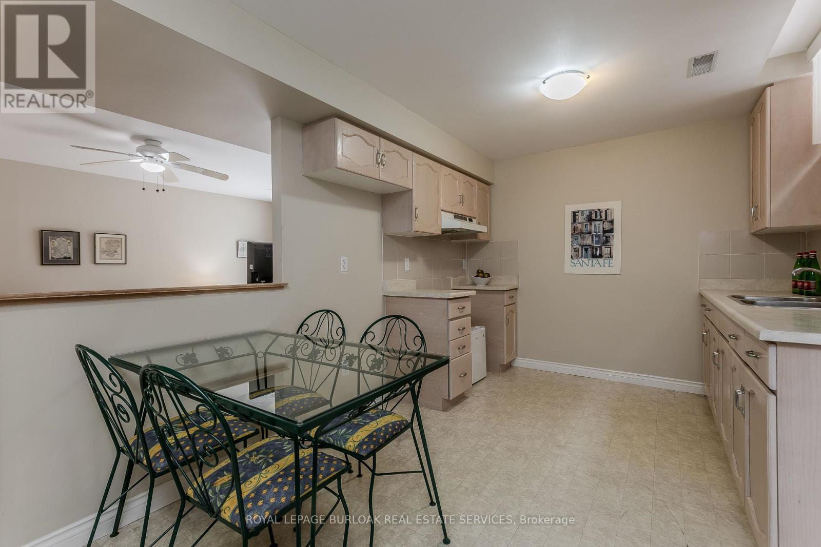 1146 Augustus Drive, Burlington, Ontario  L7S 2K6 - Photo 32 - W12726432