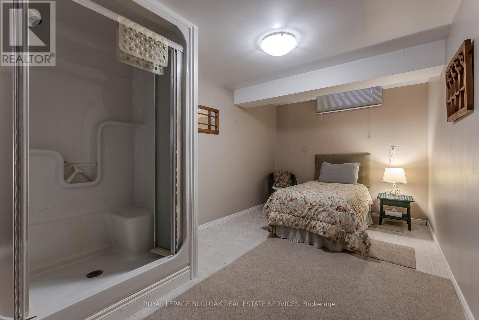 1146 Augustus Drive, Burlington, Ontario  L7S 2K6 - Photo 40 - W12726432