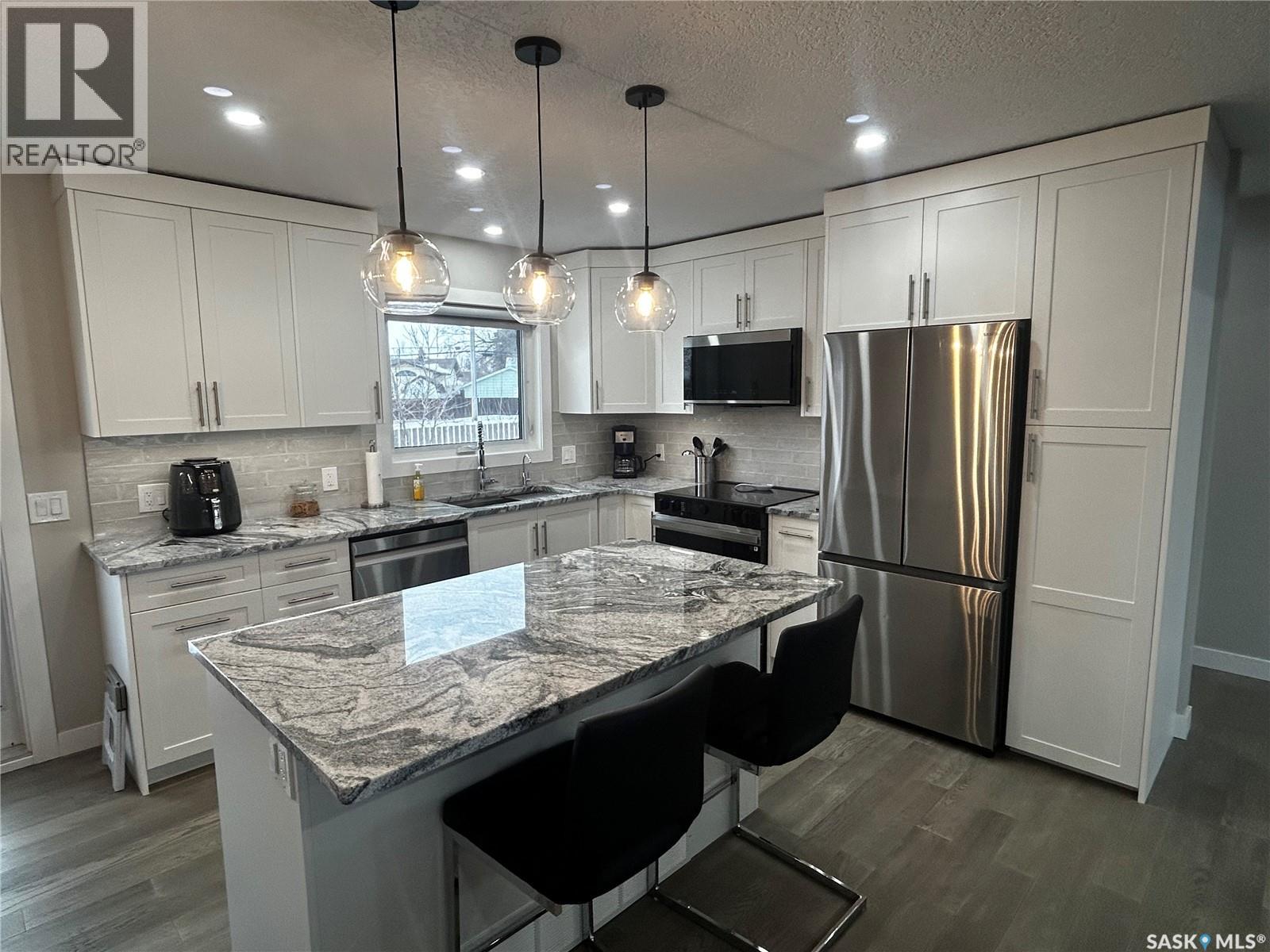 709 Jubilee Place, Estevan, Saskatchewan  S4A 0A1 - Photo 10 - SK027121