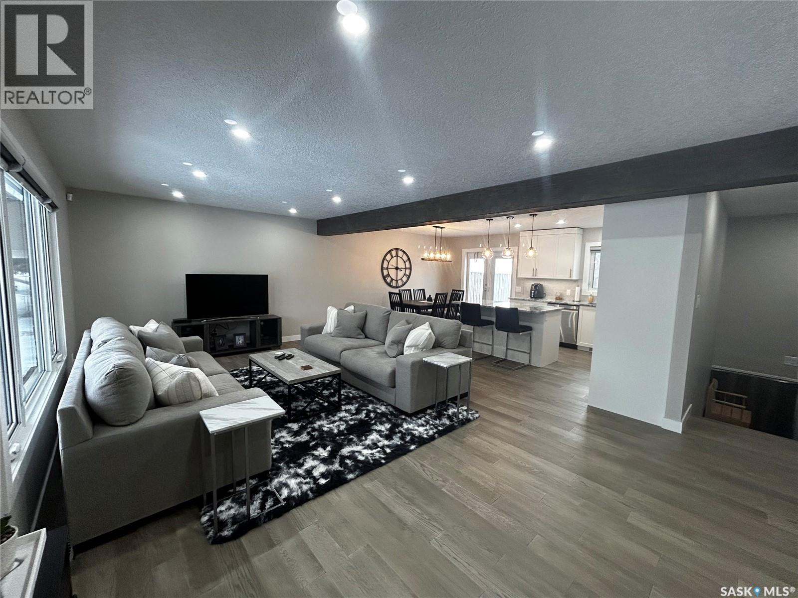 709 Jubilee Place, Estevan, Saskatchewan  S4A 0A1 - Photo 5 - SK027121