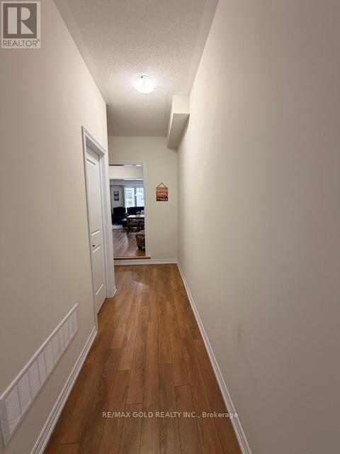 86 Molozzi Street, Erin, Ontario  N0B 1T0 - Photo 3 - X12726430