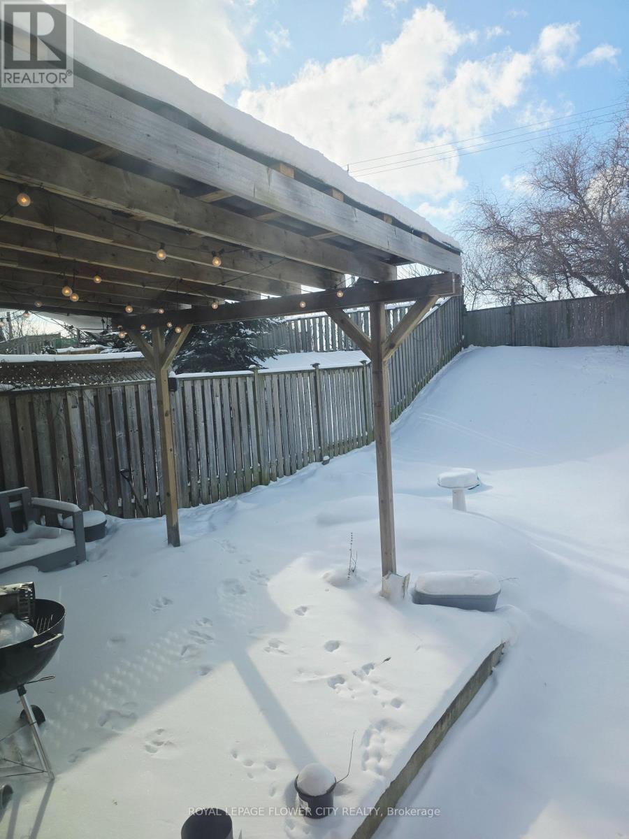 187 Huck Crescent W, Kitchener, Ontario  N2N 3P7 - Photo 48 - X12491664