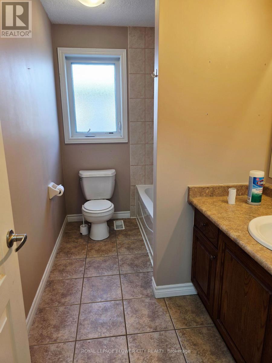 187 Huck Crescent W, Kitchener, Ontario  N2N 3P7 - Photo 49 - X12491664