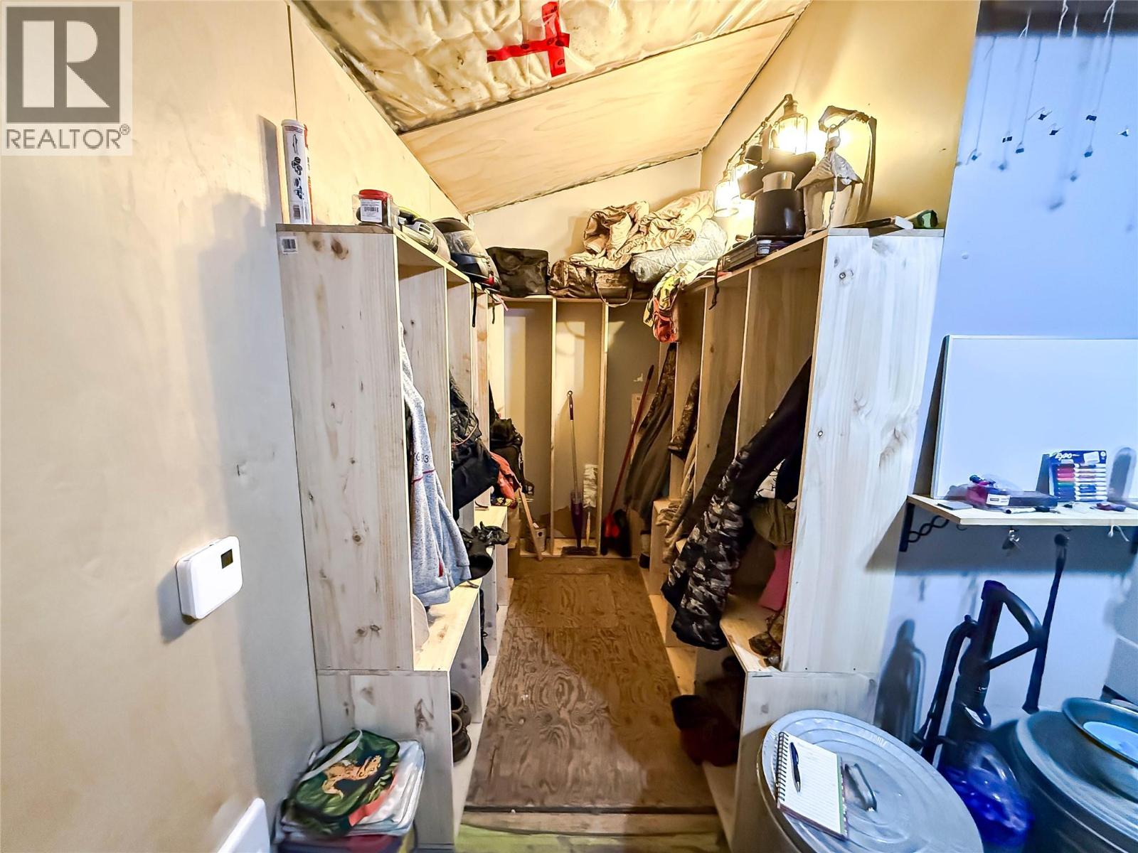 4114 51st Street, Canyon, British Columbia  V0B 1C1 - Photo 10 - 10373804