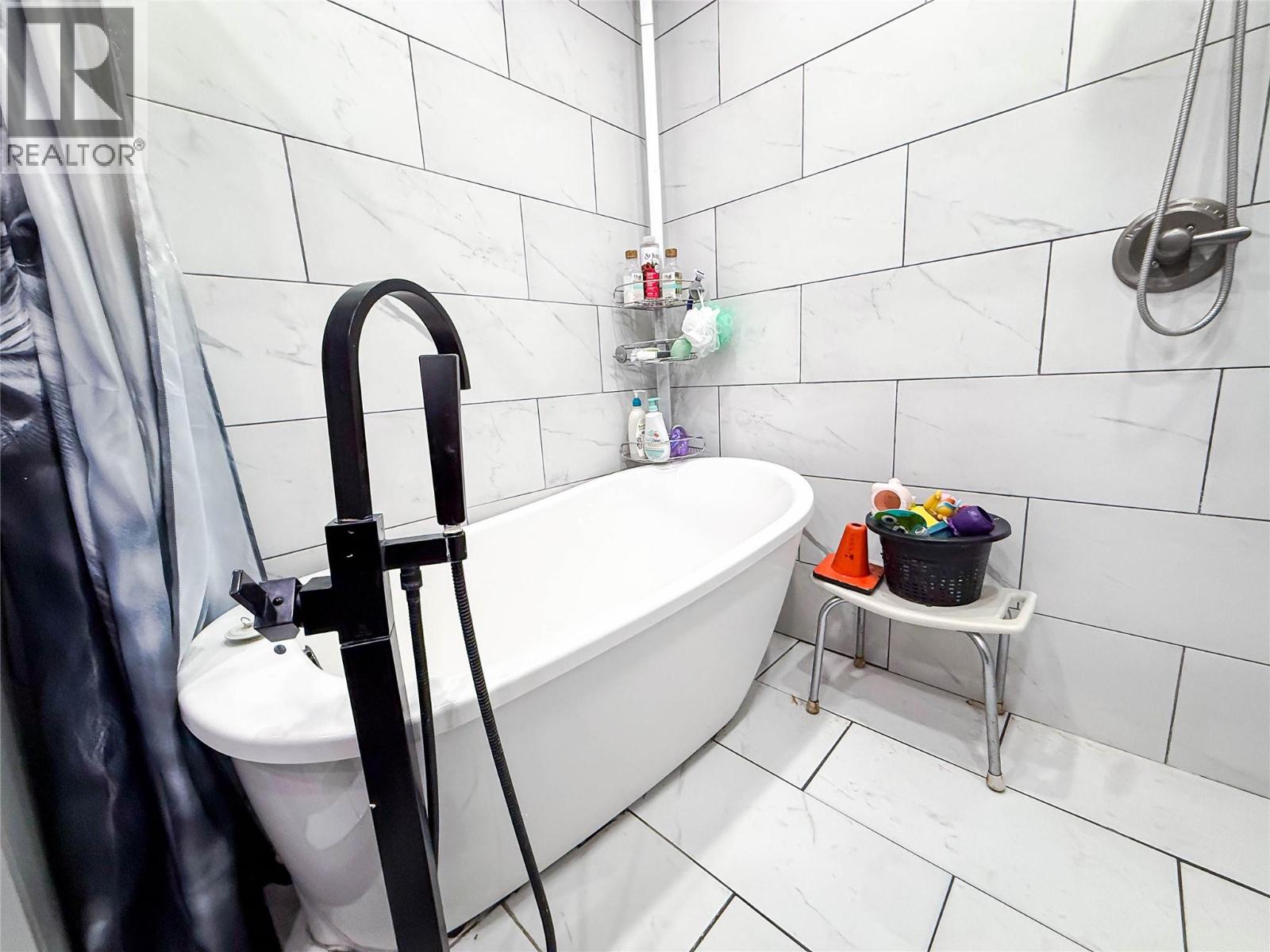 4114 51st Street, Canyon, British Columbia  V0B 1C1 - Photo 13 - 10373804