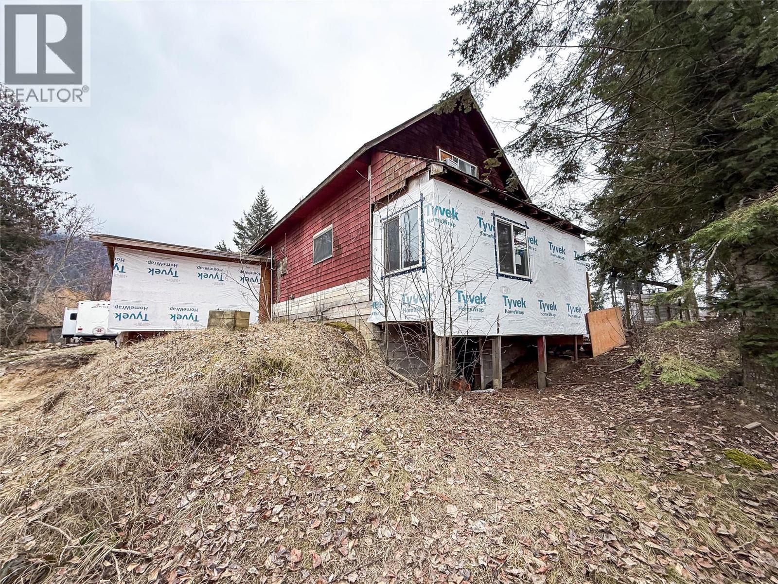 4114 51st Street, Canyon, British Columbia  V0B 1C1 - Photo 32 - 10373804