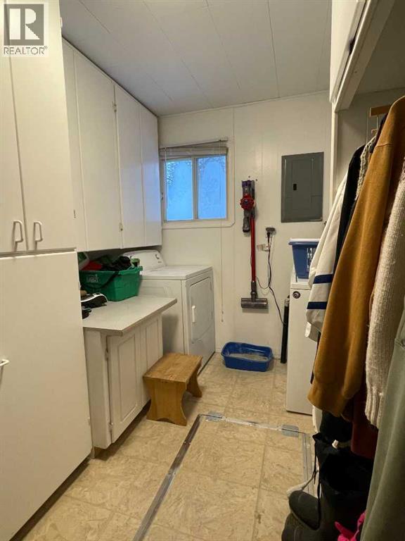 10307 102 Street, High Level, Alberta  T0H 1Z0 - Photo 5 - A2281427