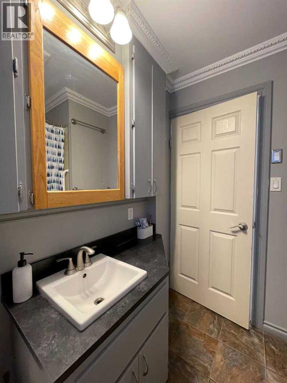 10307 102 Street, High Level, Alberta  T0H 1Z0 - Photo 18 - A2281427