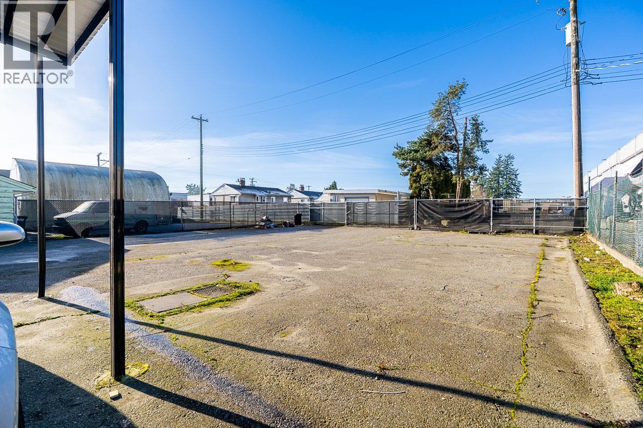 7123 Curragh Avenue, Burnaby, British Columbia  V5J 4V6 - Photo 7 - C8075487