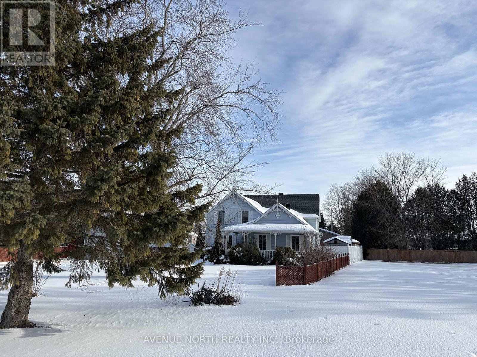 21 Pilon Street, Russell, Ontario  K0A 1W0 - Photo 2 - X12726480