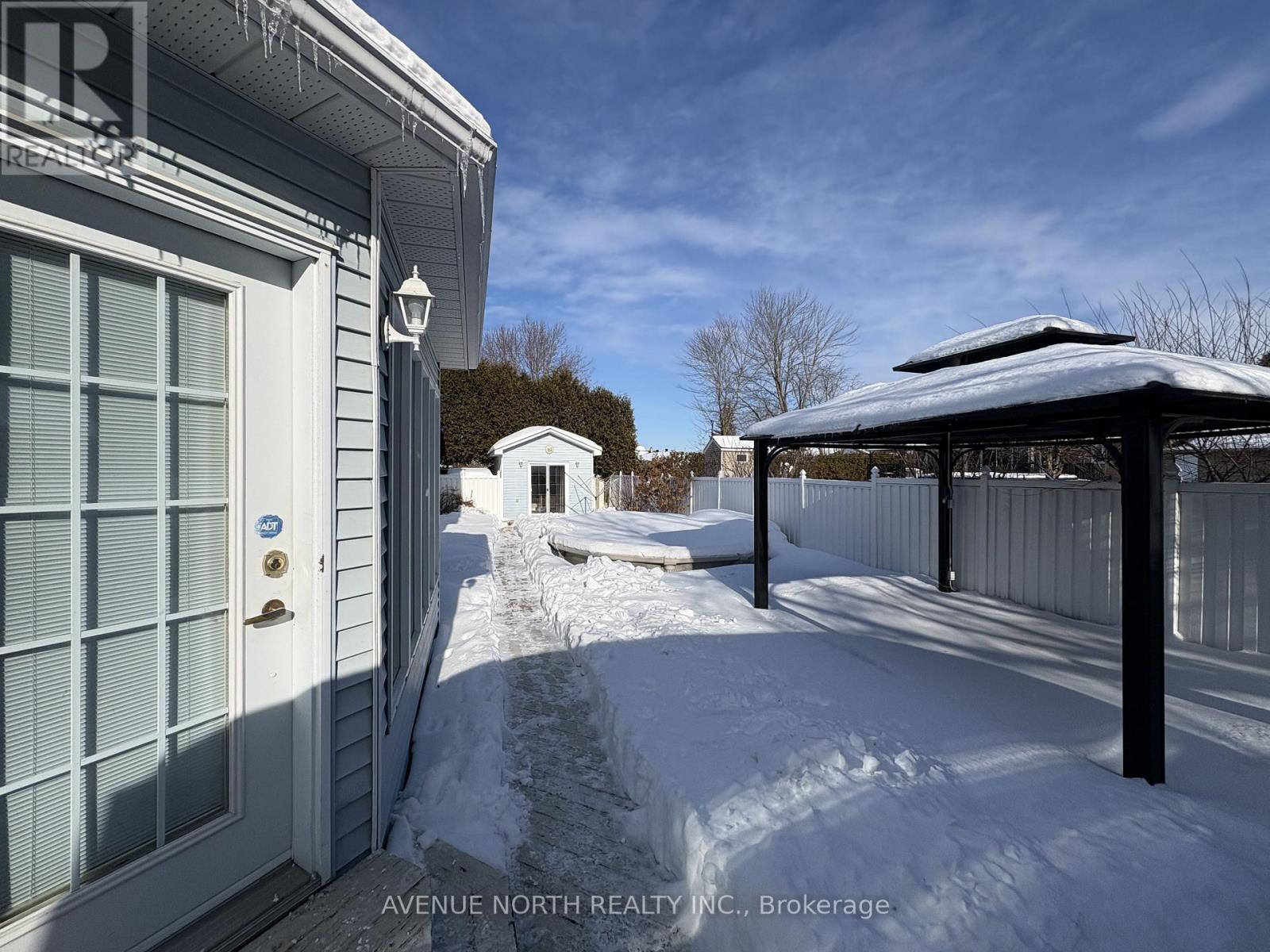 21 Pilon Street, Russell, Ontario  K0A 1W0 - Photo 28 - X12726480