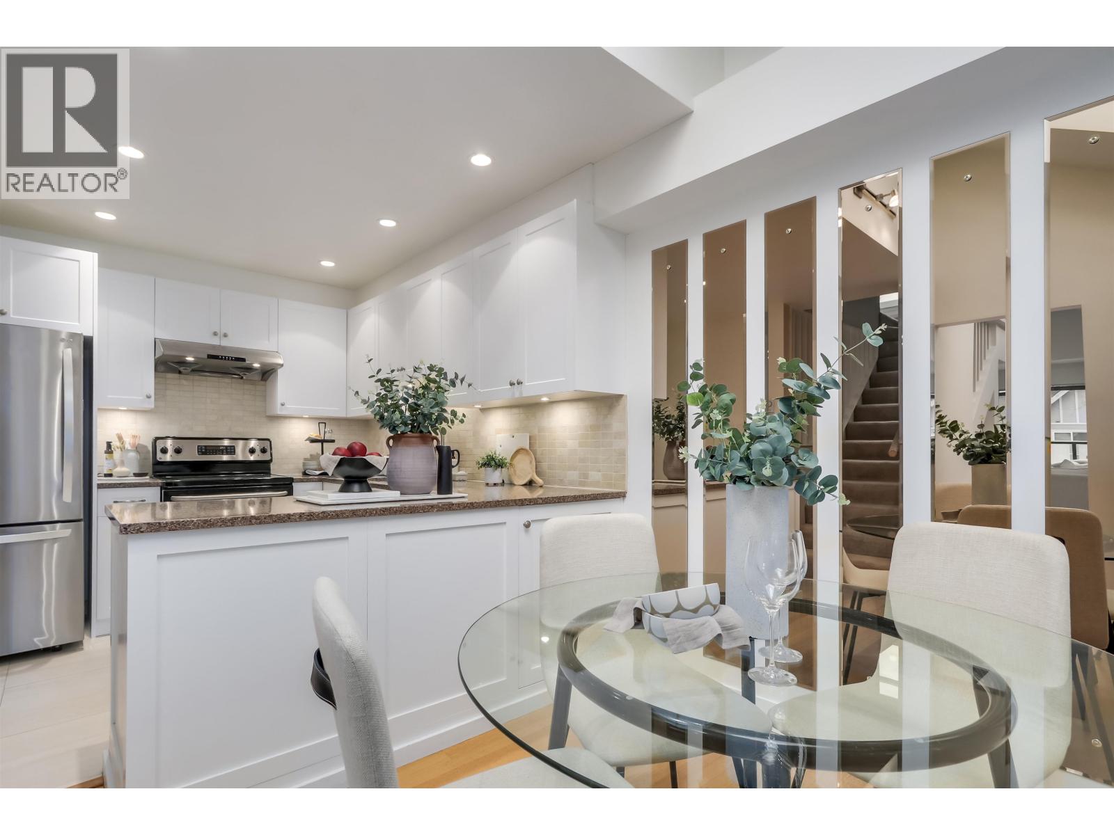 2564 W 6th Avenue, Vancouver, British Columbia  V6K 1W5 - Photo 11 - R3082782