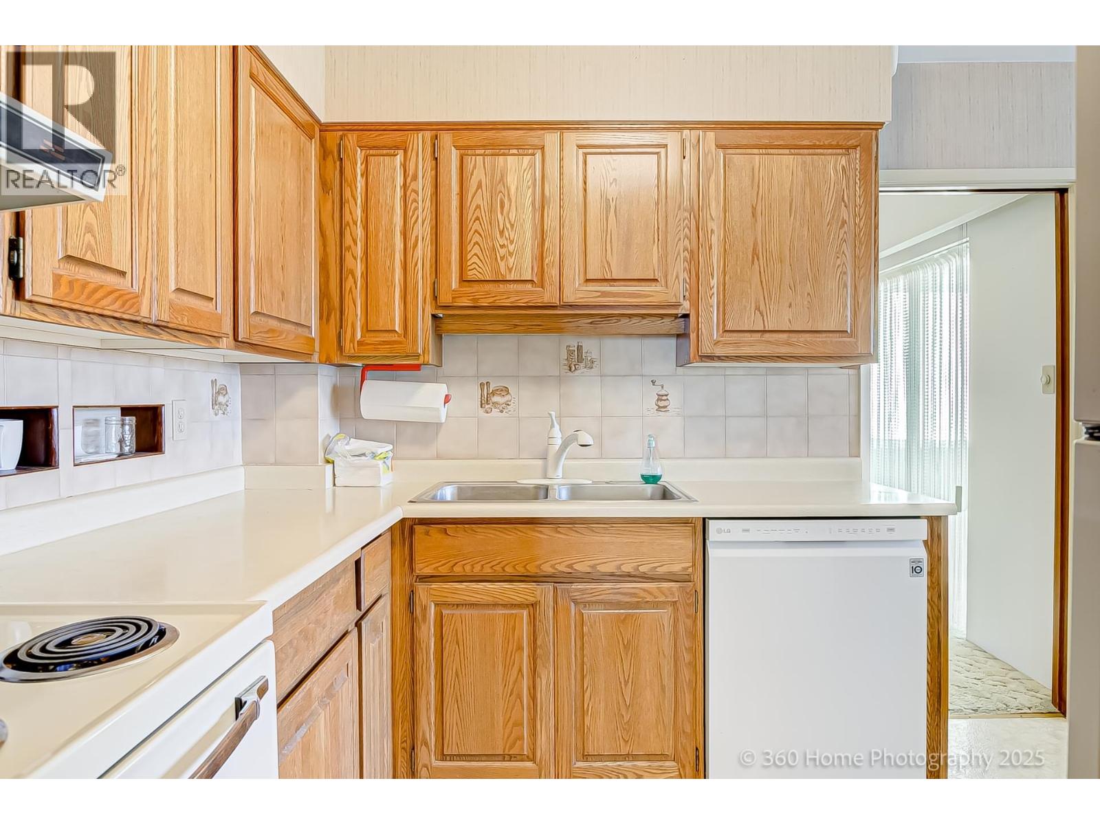 6287 Battison Street, Vancouver, British Columbia  V5S 3M7 - Photo 13 - R3082791