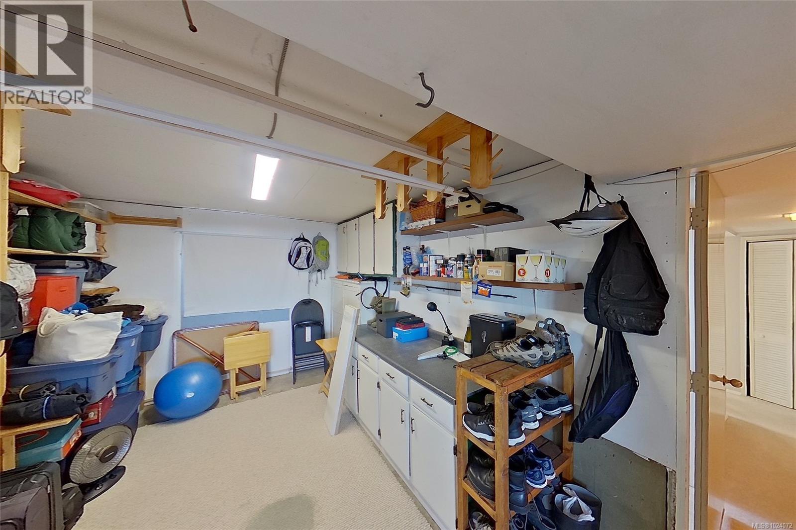 2524 Woodland Dr, Port Mcneill, British Columbia  V0N 2R0 - Photo 27 - 1024072