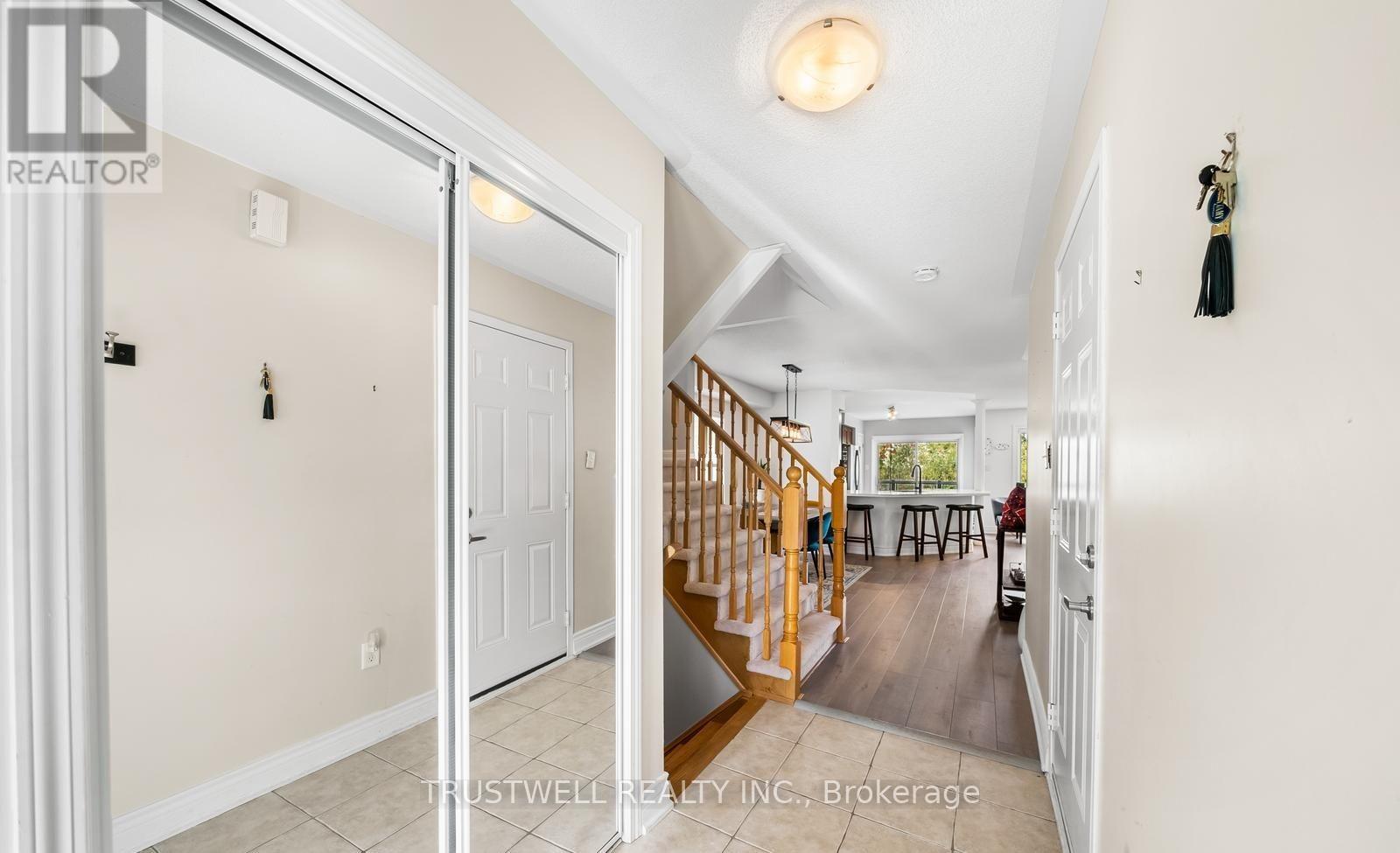 255 Chilcott Crescent, Newmarket, Ontario  L3X 3G7 - Photo 18 - N12726468