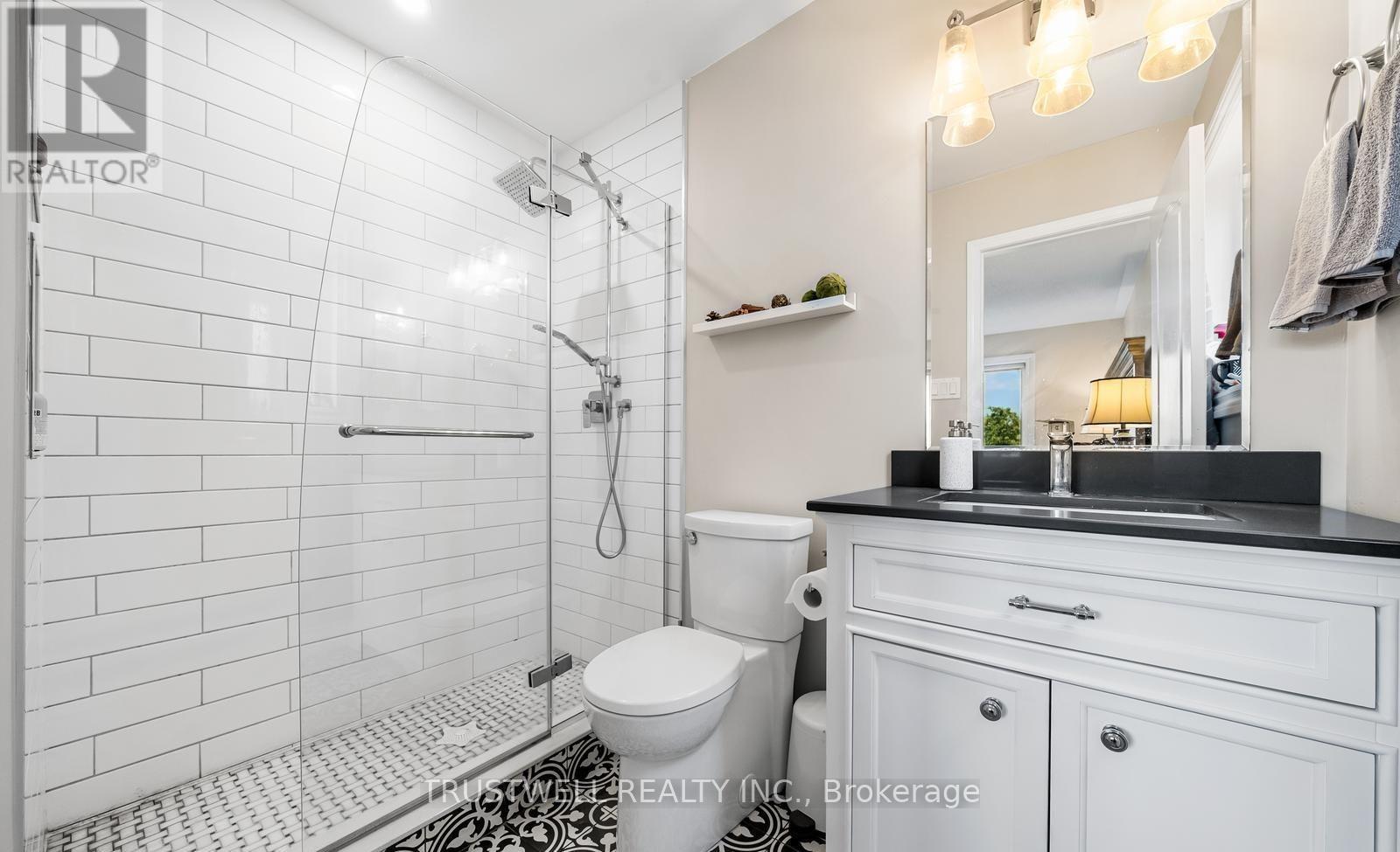 255 Chilcott Crescent, Newmarket, Ontario  L3X 3G7 - Photo 24 - N12726468