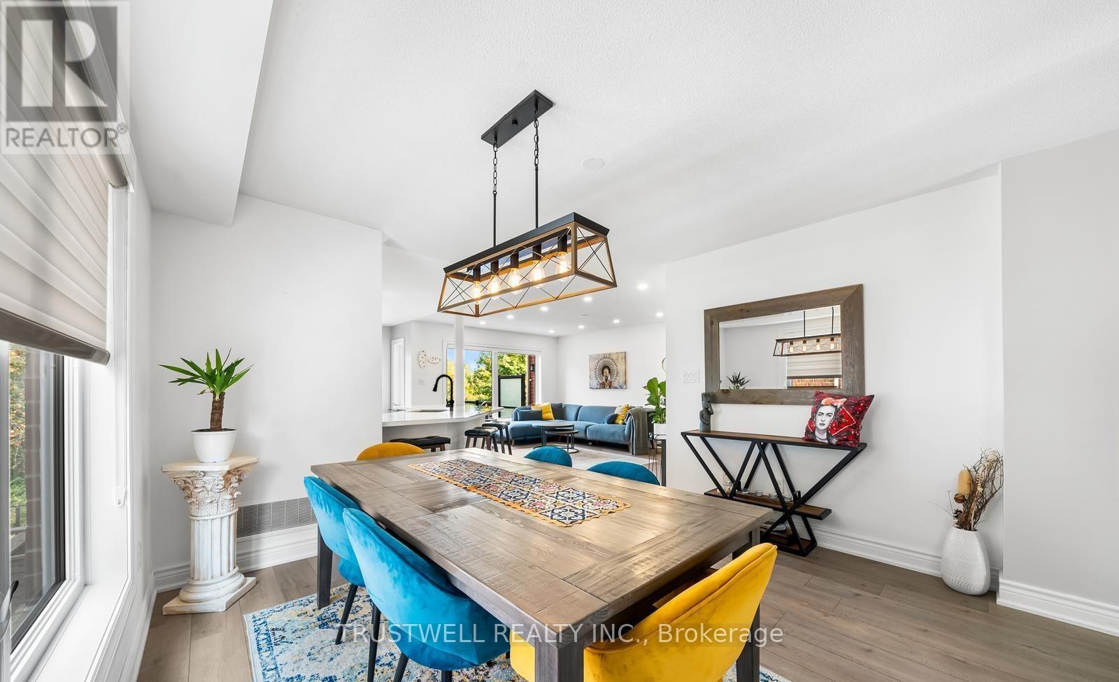 255 Chilcott Crescent, Newmarket, Ontario  L3X 3G7 - Photo 9 - N12726468