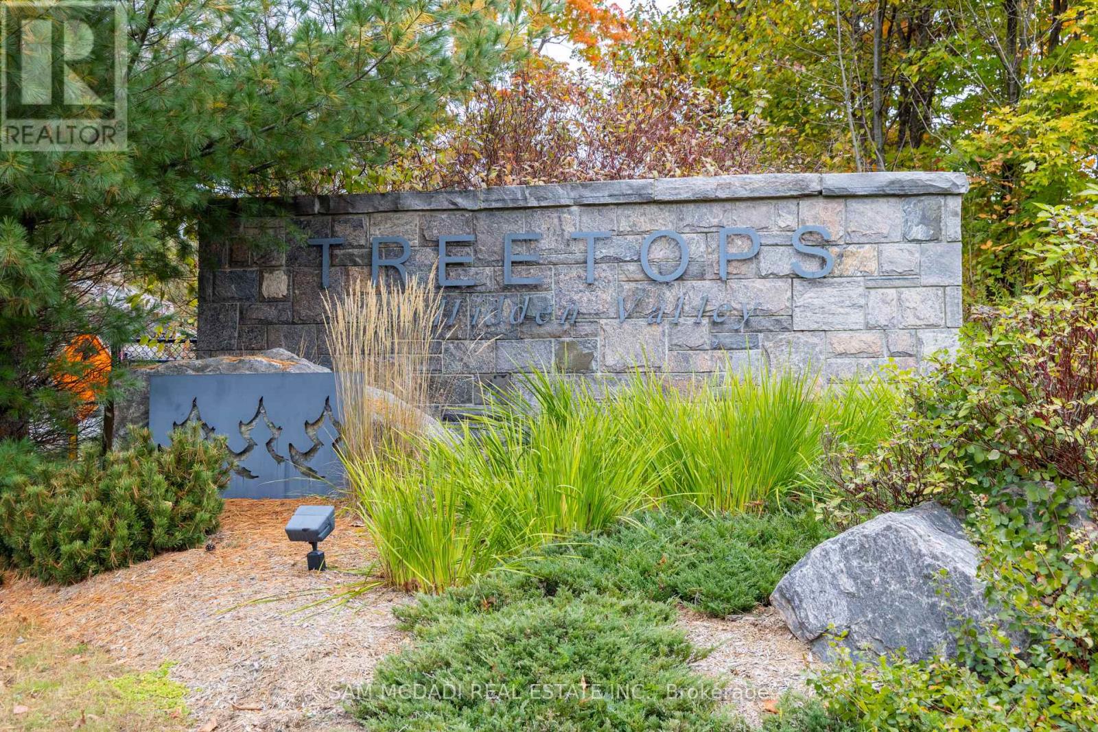 102 - 2 Tree Tops Lane, Huntsville, Ontario  P1H 0B8 - Photo 34 - X12724882