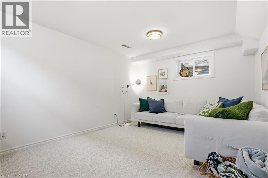 121 Moss Place, Guelph, Ontario  N1G 4V4 - Photo 17 - 40800718