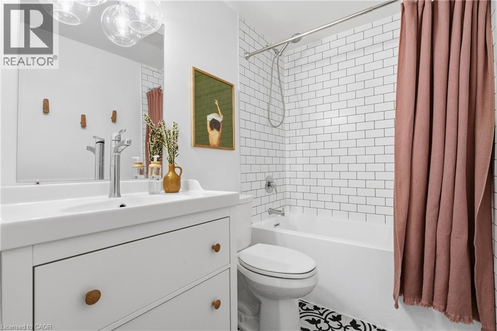 121 Moss Place, Guelph, Ontario  N1G 4V4 - Photo 25 - 40800718