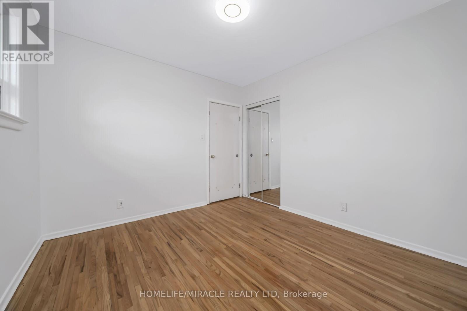 149 Wincott Drive, Toronto, Ontario  M9R 2P9 - Photo 24 - W12726462