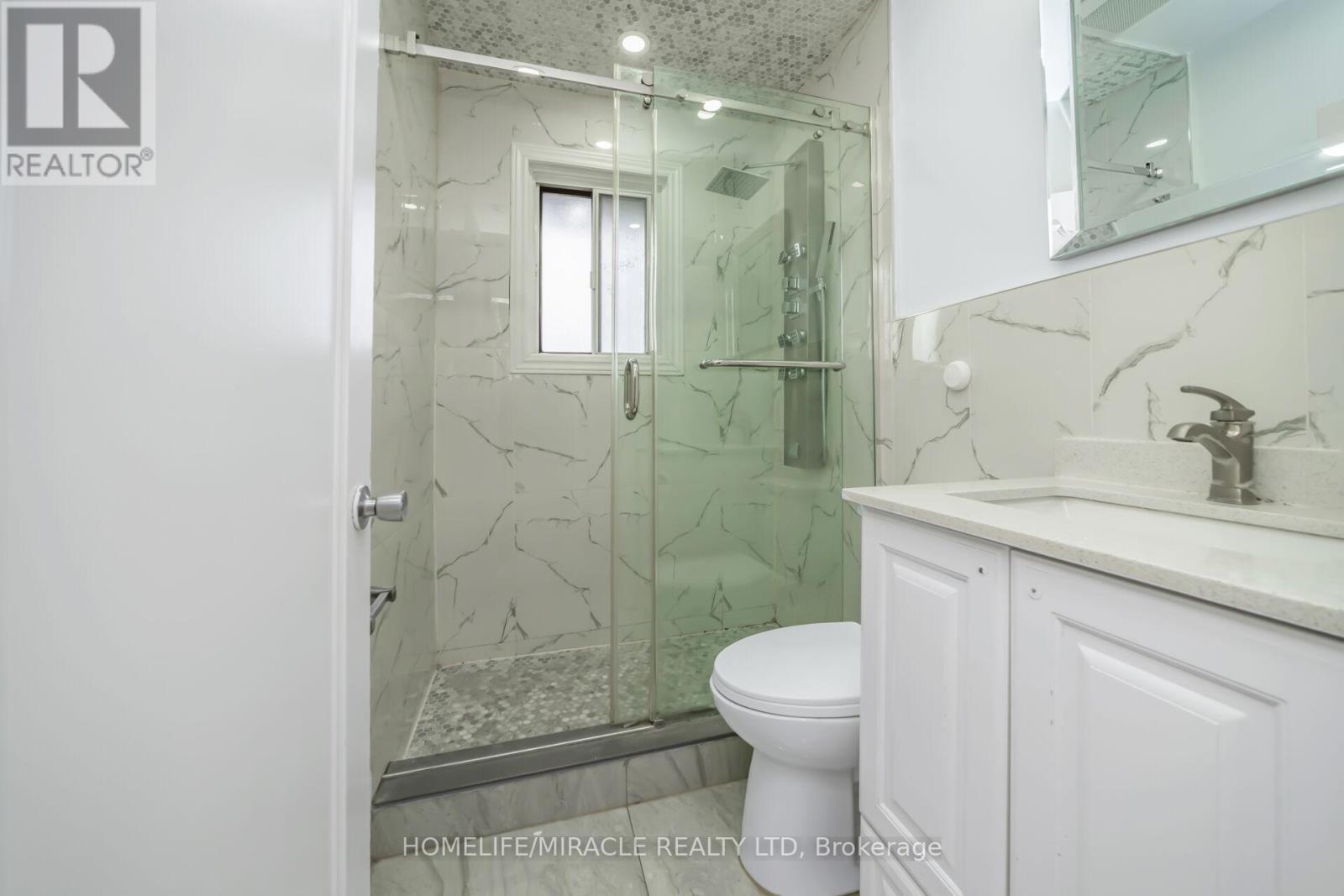 149 Wincott Drive, Toronto, Ontario  M9R 2P9 - Photo 25 - W12726462