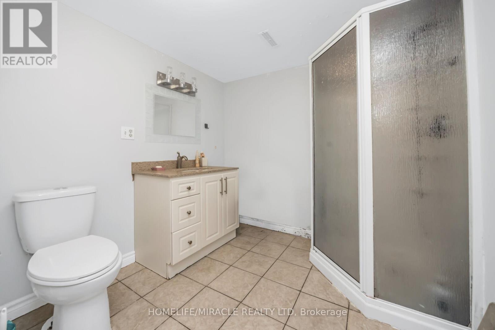 149 Wincott Drive, Toronto, Ontario  M9R 2P9 - Photo 33 - W12726462