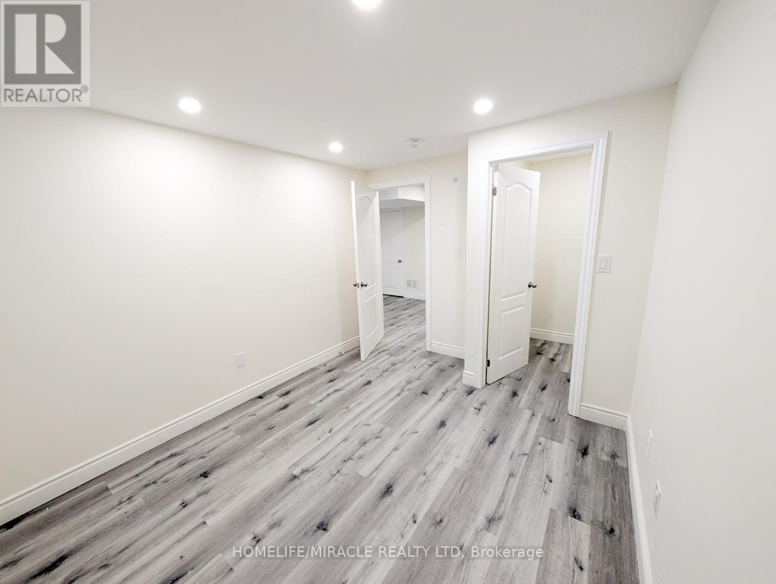 37 Calm Waters Crescent, Brampton, Ontario  L6V 4R9 - Photo 9 - W12726472