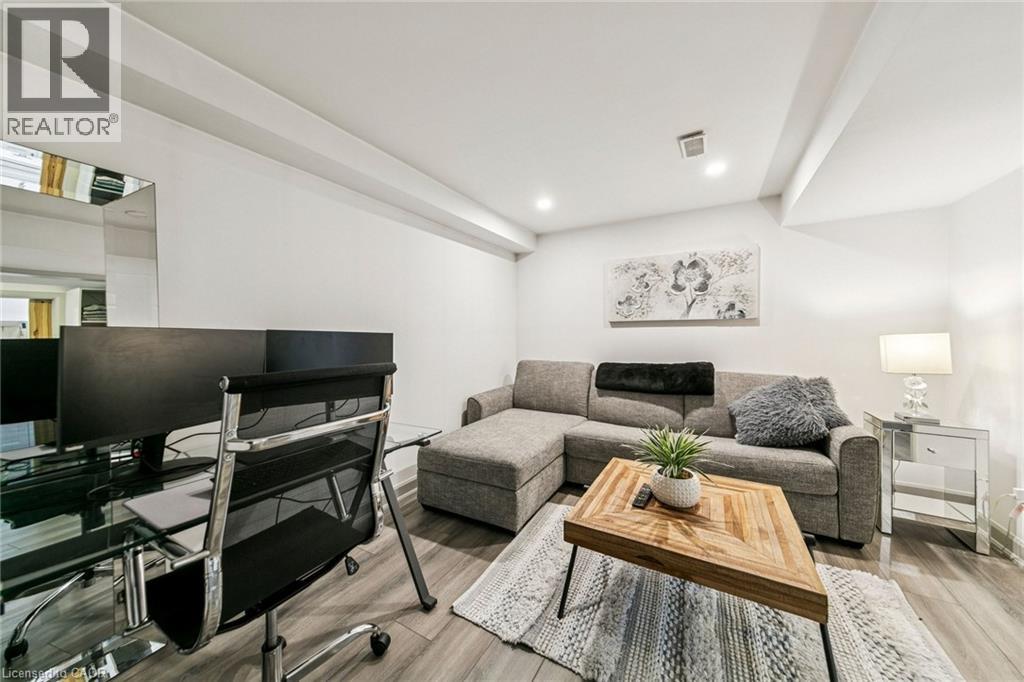 1085 Harrogate Drive Unit# 31, Ancaster, Ontario  L9K 1R2 - Photo 44 - 40799210