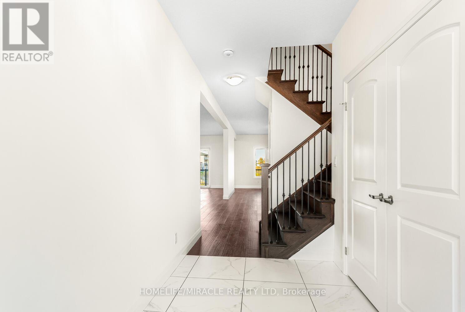 80 Grandville Circle, Brant, Ontario  N3L 0J5 - Photo 5 - X12726454