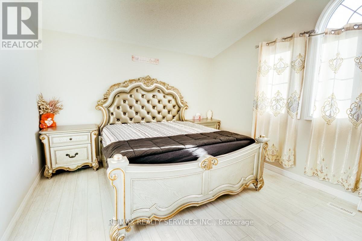 21 Faith Boulevard, St. Thomas, Ontario  N5R 6L3 - Photo 24 - X12726476