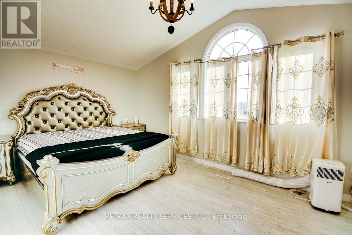 21 Faith Boulevard, St. Thomas, Ontario  N5R 6L3 - Photo 25 - X12726476