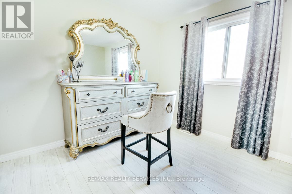 21 Faith Boulevard, St. Thomas, Ontario  N5R 6L3 - Photo 30 - X12726476