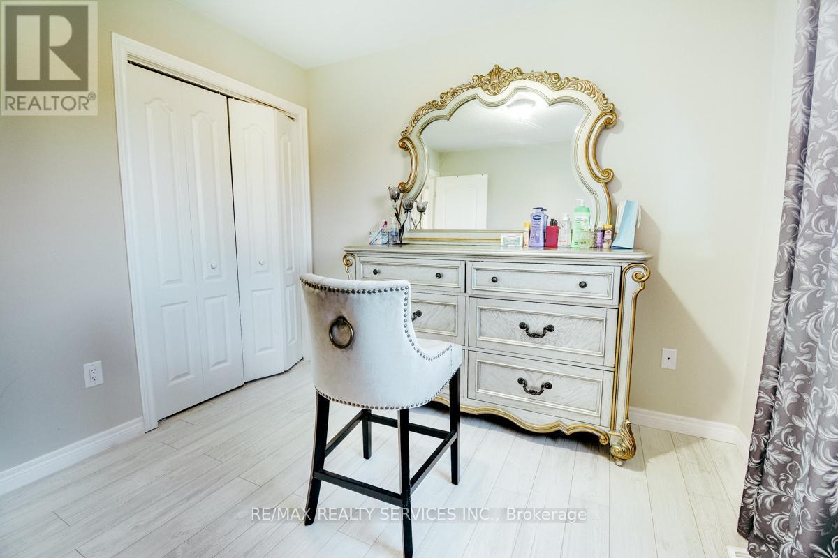 21 Faith Boulevard, St. Thomas, Ontario  N5R 6L3 - Photo 31 - X12726476