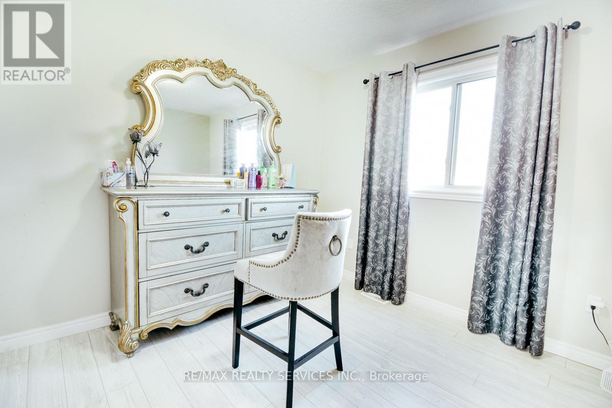 21 Faith Boulevard, St. Thomas, Ontario  N5R 6L3 - Photo 32 - X12726476