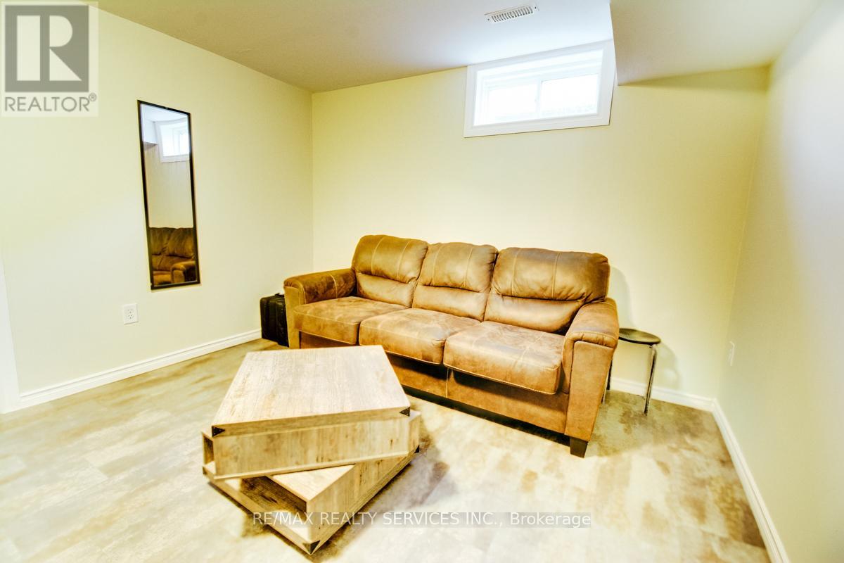 21 Faith Boulevard, St. Thomas, Ontario  N5R 6L3 - Photo 37 - X12726476