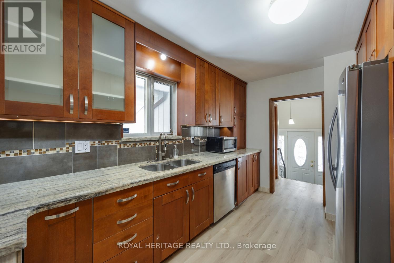 85 Painted Post Drive, Toronto, Ontario  M1H 1T3 - Photo 13 - E12567314