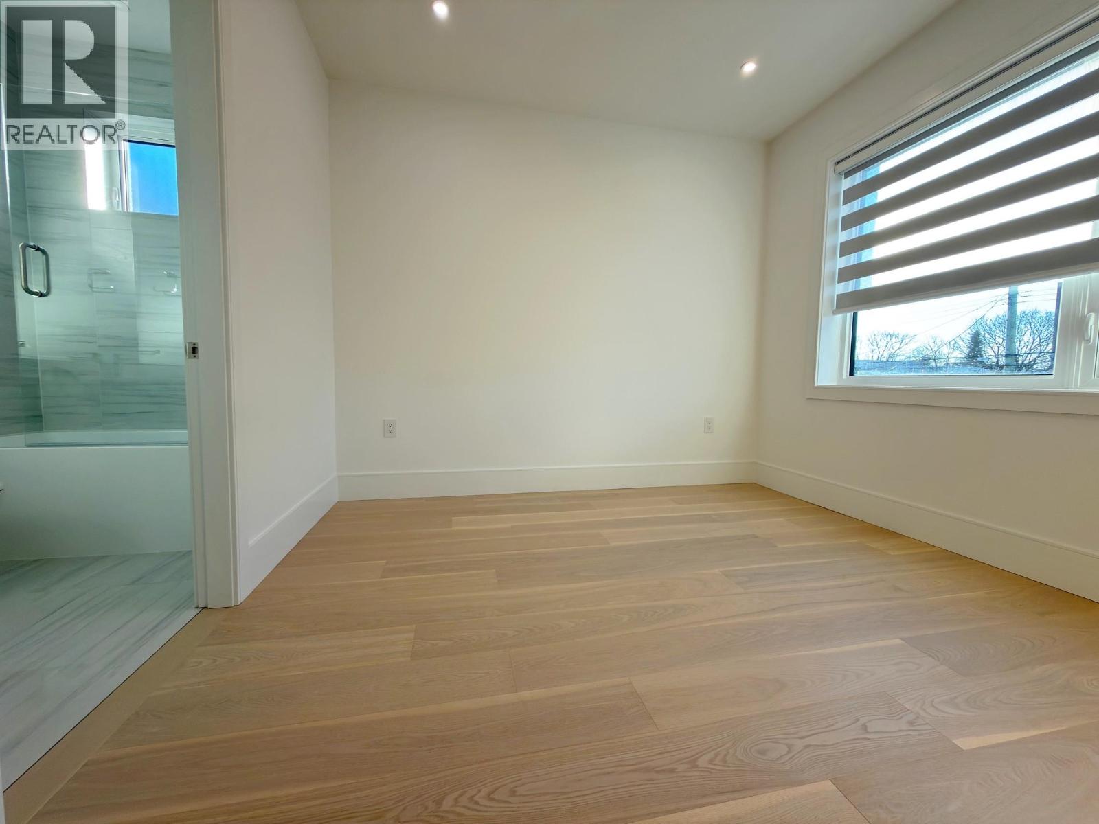 Listing Picture 8 of 12 : 748 E 47TH AVENUE, Vancouver / 溫哥華 - 魯藝地產 Yvonne Lu Group - MLS Medallion Club Member