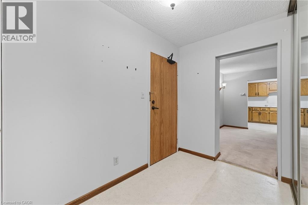 400 Champlain Boulevard Unit# 305, Cambridge, Ontario  N1R 7J6 - Photo 3 - 40772649