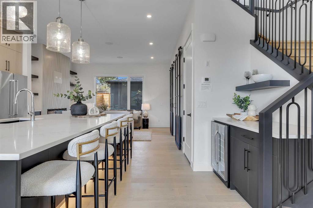 42 Collingwood Place Nw, Calgary, Alberta  T2L 0P9 - Photo 8 - A2251770