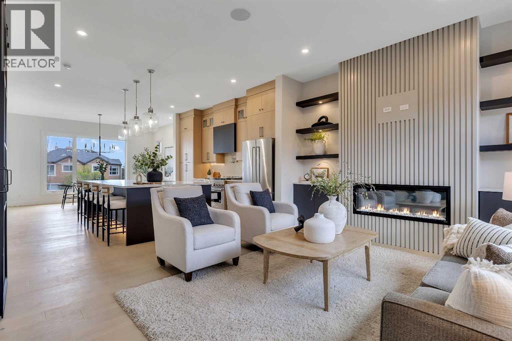 42 Collingwood Place Nw, Calgary, Alberta  T2L 0P9 - Photo 6 - A2251770