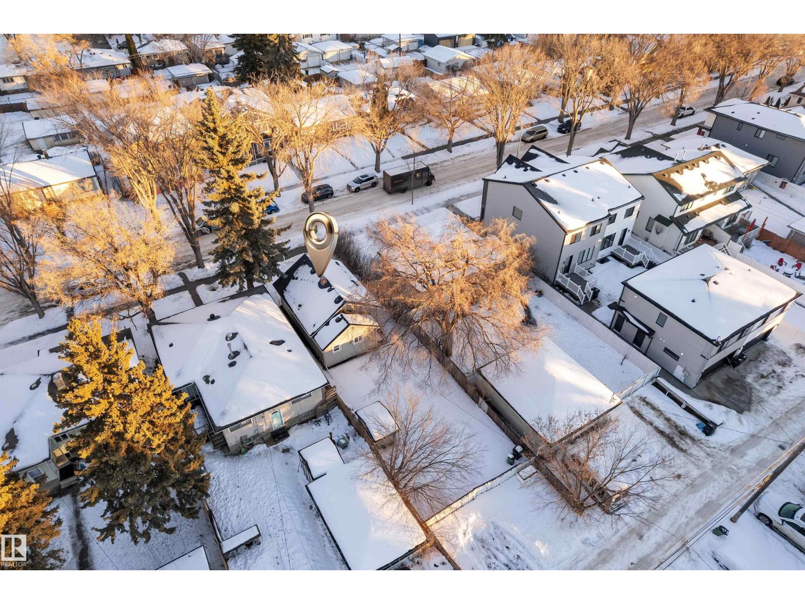 10657 64 Av Nw, Edmonton, Alberta  T6H 1T1 - Photo 4 - E4470957