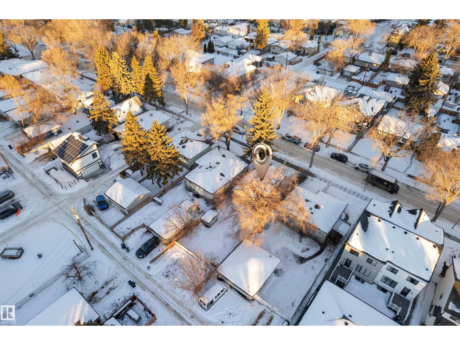 10657 64 Av Nw, Edmonton, Alberta  T6H 1T1 - Photo 5 - E4470957