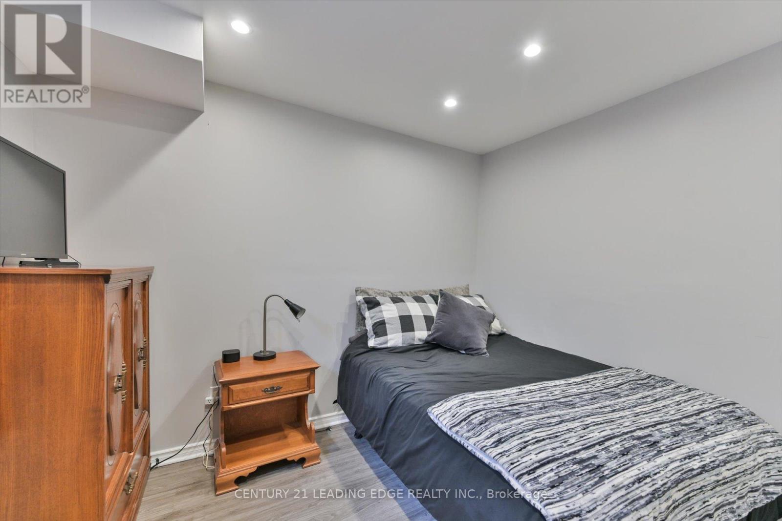 3 Hadleigh Way, Whitby, Ontario  L1M 0L4 - Photo 30 - E12726492