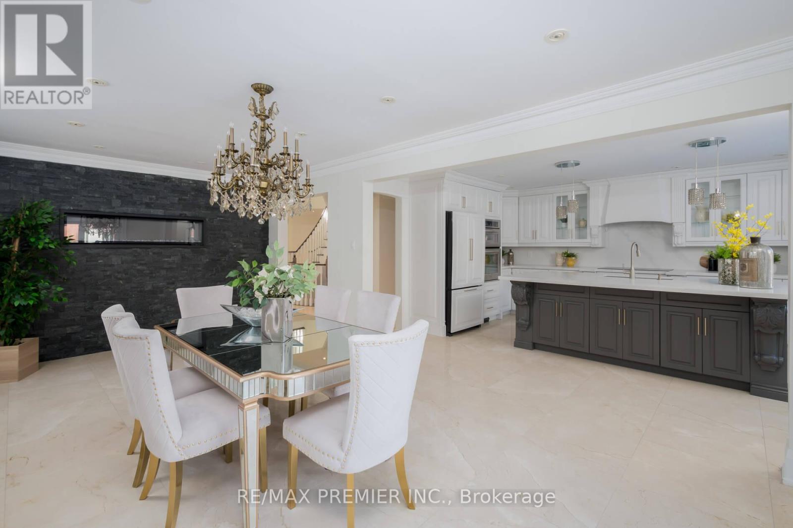 101 Woodgreen Drive N, Vaughan, Ontario  L4L 3S2 - Photo 14 - N12726488