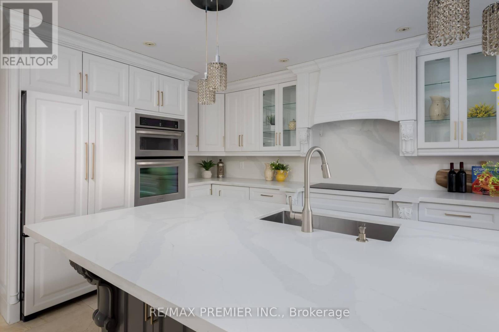 101 Woodgreen Drive N, Vaughan, Ontario  L4L 3S2 - Photo 19 - N12726488